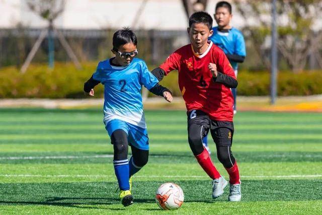 状元对飙合轰93分活塞擒森林狼 76人大胜篮网