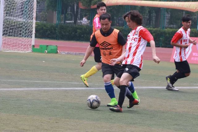 齐麟29分崔晓龙22分 新疆5连胜送江苏7连败